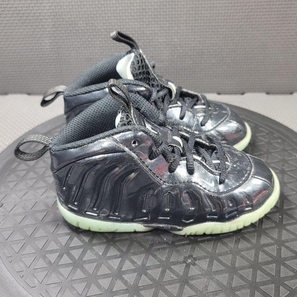 Toddler Sz 7 Black Nike Lil Posite One All Star Sneakers